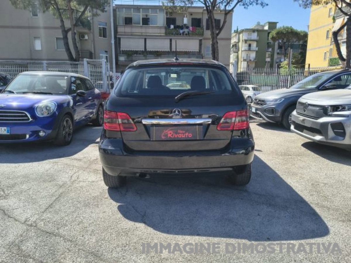Mercedes-Benz Classe B 180 CDI Executive (4)