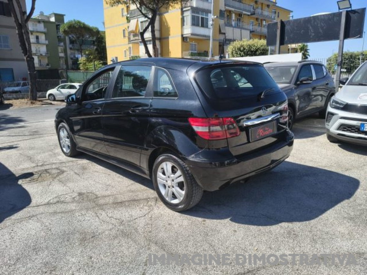 Mercedes-Benz Classe B 180 CDI Executive (5)