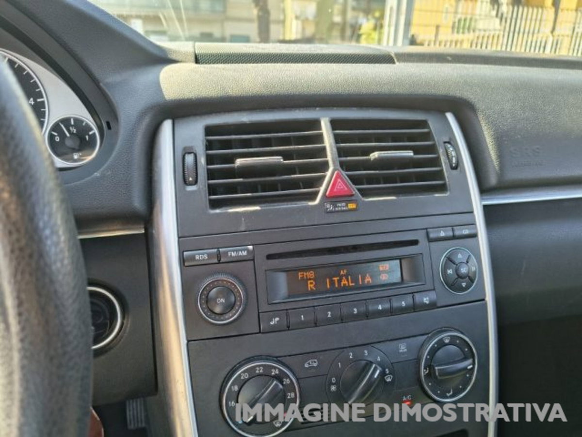 Mercedes-Benz Classe B 180 CDI Executive (8)