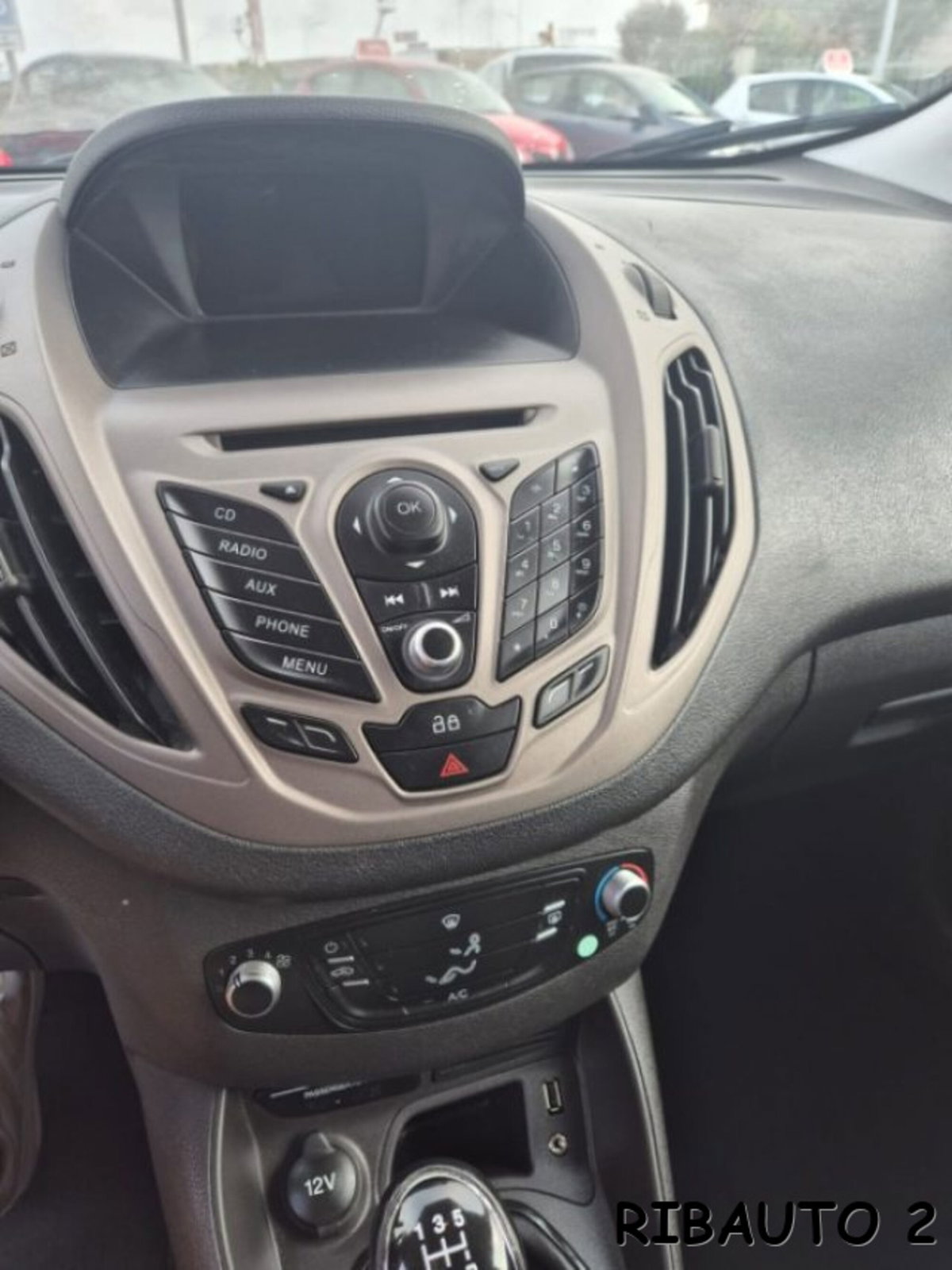 Ford Tourneo Courier 1.0 EcoBoost 100 CV Titanium (15)
