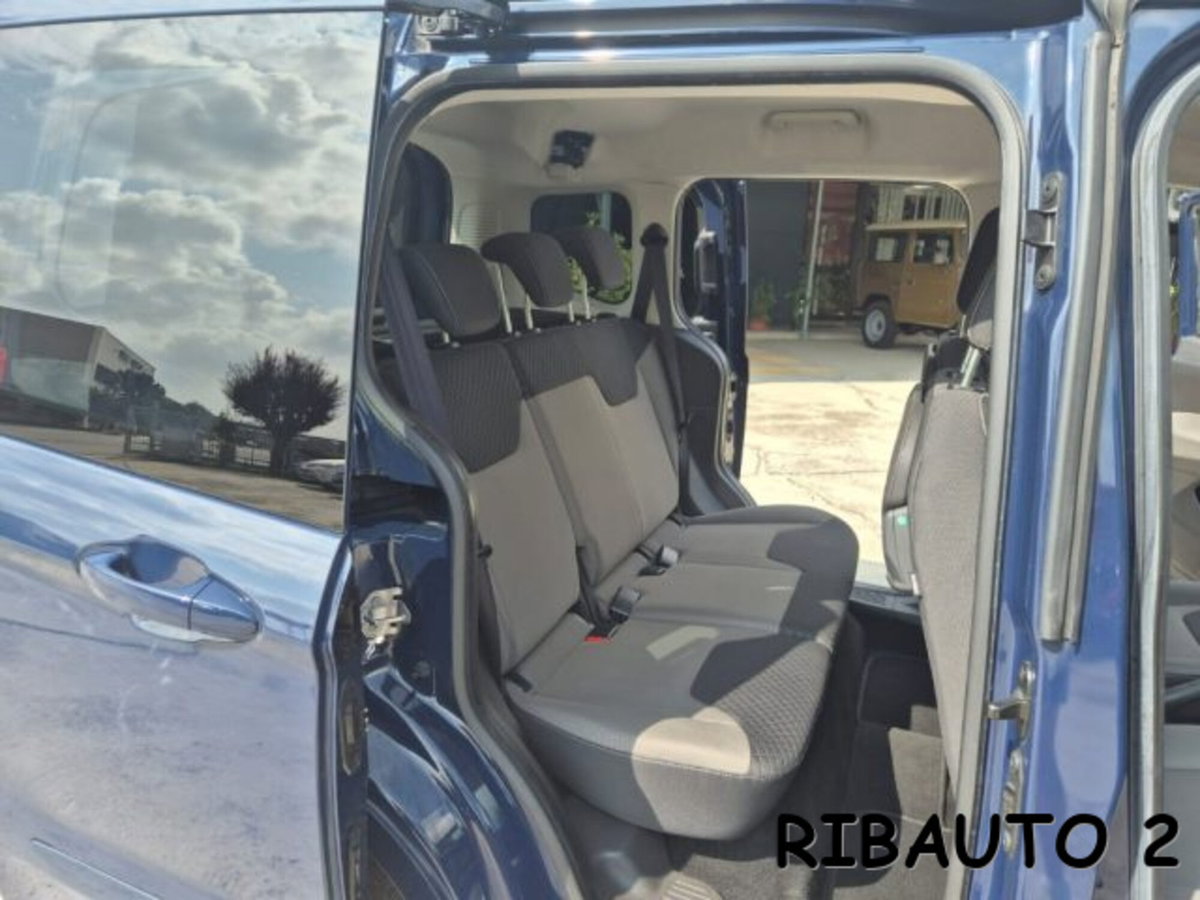 Ford Tourneo Courier 1.0 EcoBoost 100 CV Titanium (9)