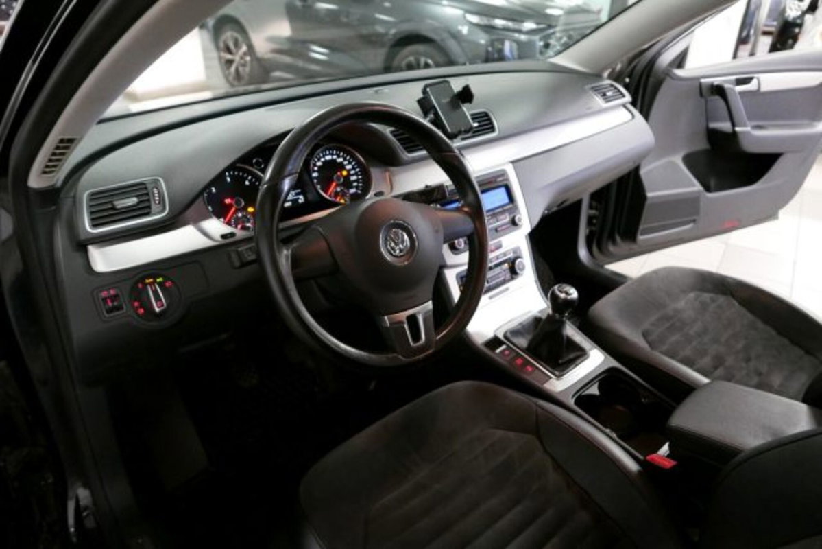 Volkswagen Passat Variant Var 2.0 TDI 4motion Highline BMT (7)