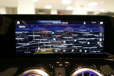 Mercedes-Benz GLA SUV 35 4Matic AMG (11)