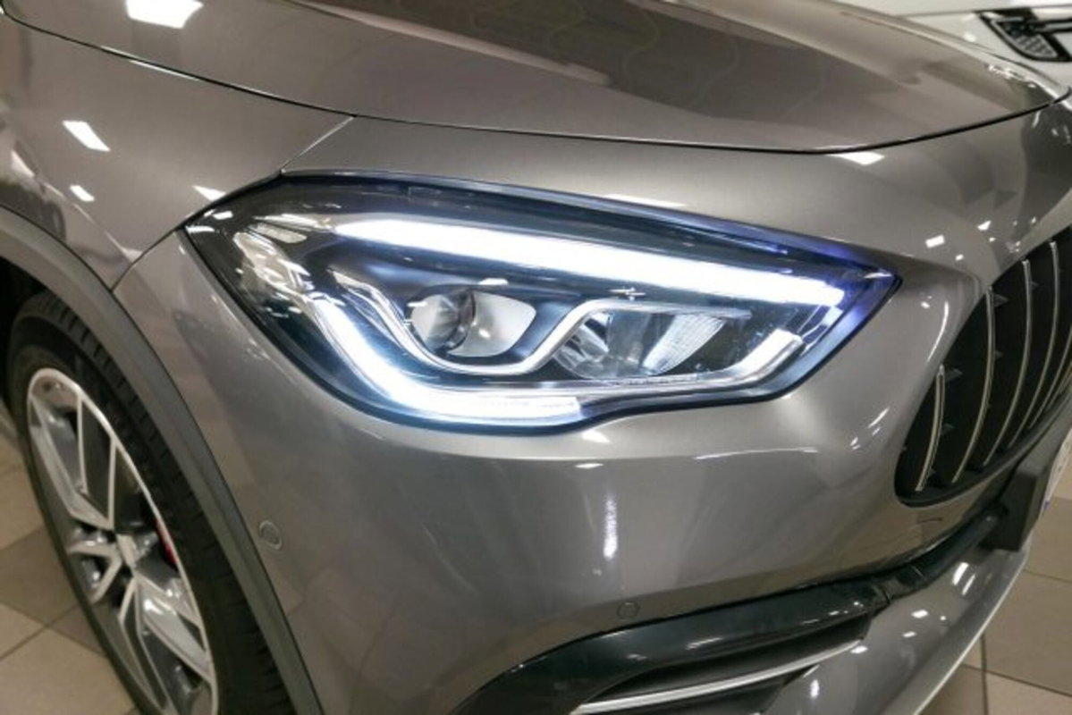 Mercedes-Benz GLA SUV 35 4Matic AMG (14)