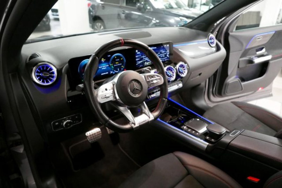 Mercedes-Benz GLA SUV 35 4Matic AMG (7)