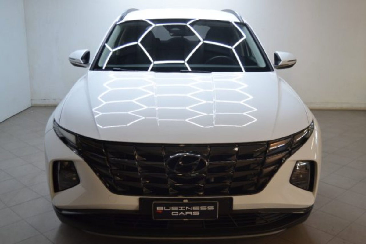 Hyundai Tucson 1.6 CRDi XTech (2)