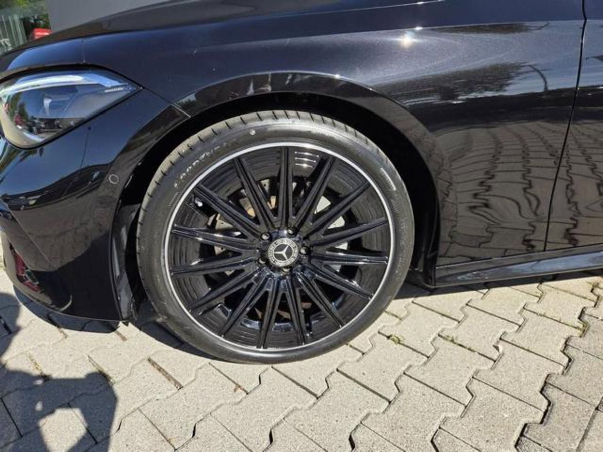 Mercedes-Benz CLE Cabrio 220 d AMG Line Premium Plus auto (8)