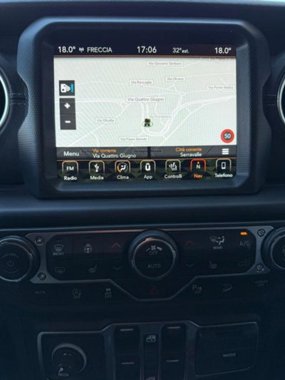 Jeep Wrangler Unlimited 2.2 Mjt II Sahara (13)