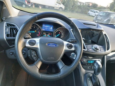 Ford Kuga 2.0 TDCI 150 CV S&S 4WD Powershift Titanium X (10)