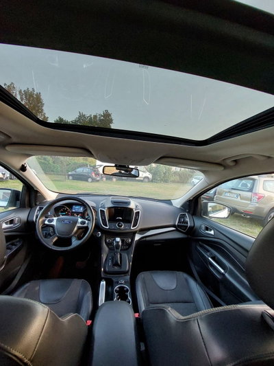 Ford Kuga 2.0 TDCI 150 CV S&S 4WD Powershift Titanium X (11)
