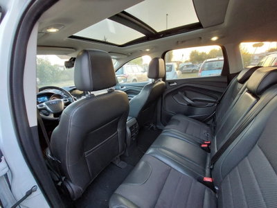 Ford Kuga 2.0 TDCI 150 CV S&S 4WD Powershift Titanium X (12)