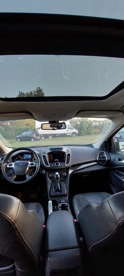 Ford Kuga 2.0 TDCI 150 CV S&S 4WD Powershift Titanium X (20)