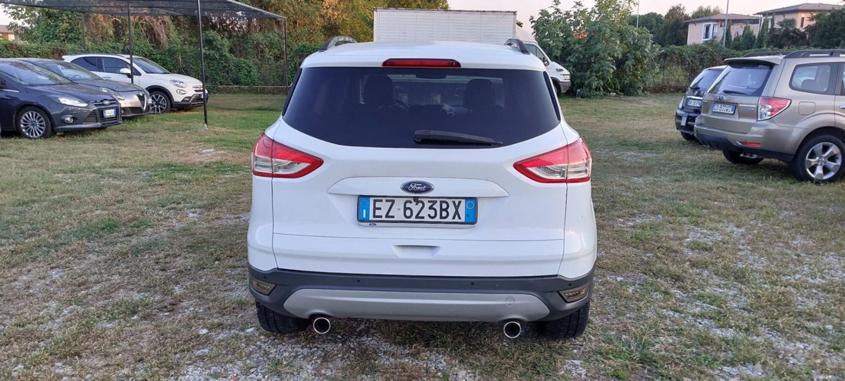 Ford Kuga 2.0 TDCI 150 CV S&S 4WD Powershift Titanium X (6)