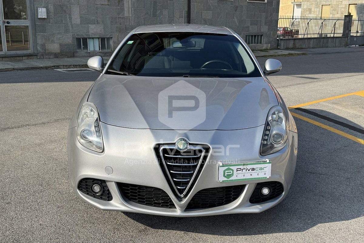 Alfa Romeo Giulietta 2.0 JTDm-2 Distinctive 140cv (2)