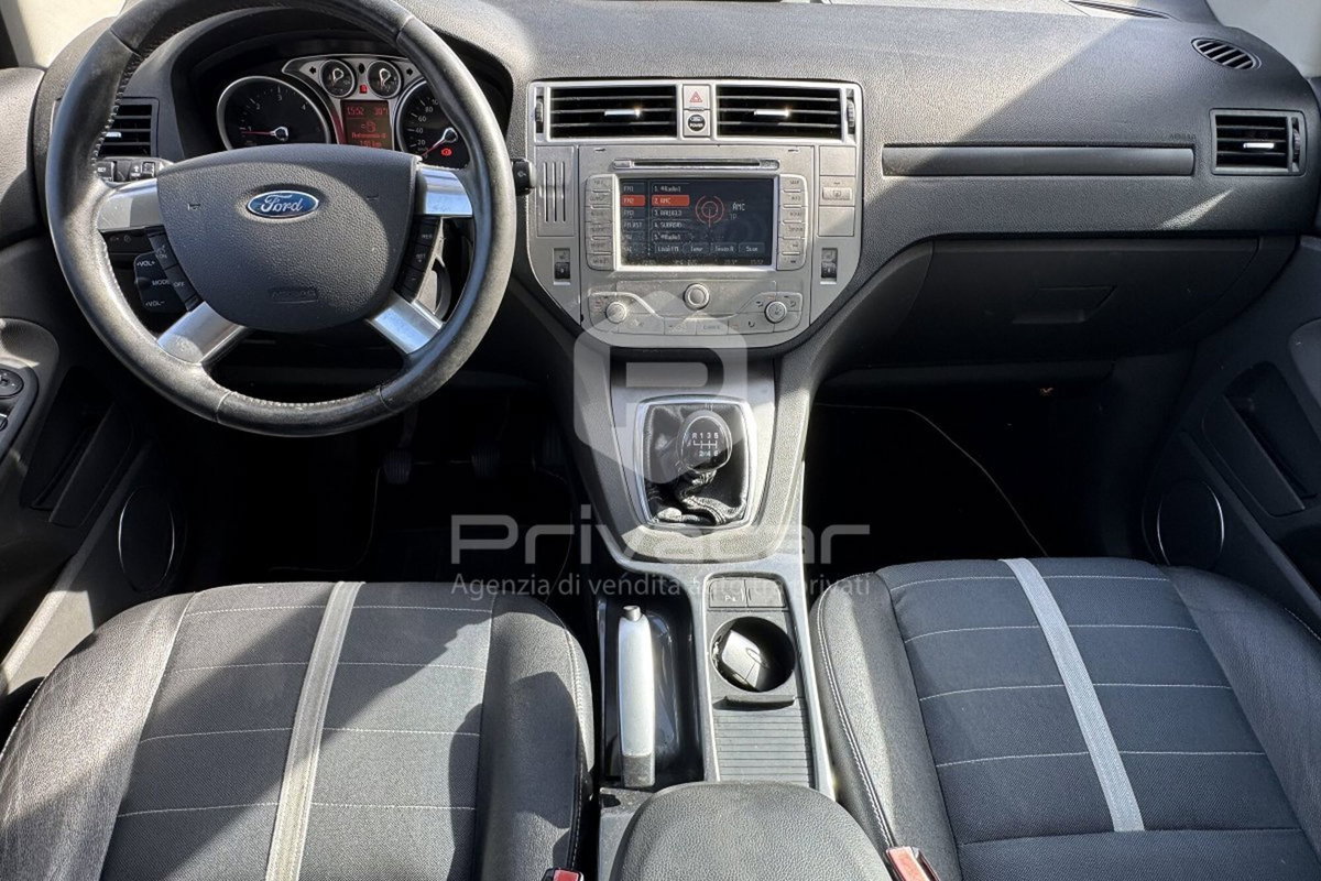Ford Kuga 2.0 TDCi 136 CV 4WD Titanium DPF (10)