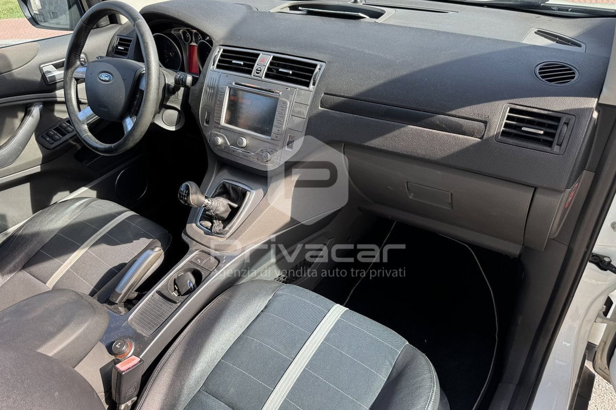 Ford Kuga 2.0 TDCi 136 CV 4WD Titanium DPF (11)