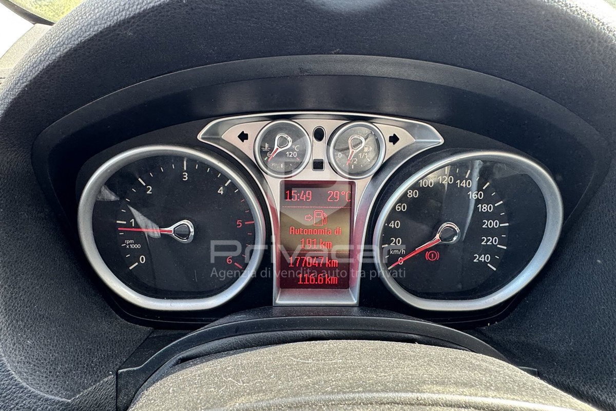 Ford Kuga 2.0 TDCi 136 CV 4WD Titanium DPF (12)