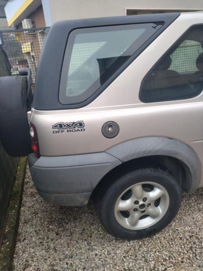 Land Rover Freelander 1.8 cat 3p. Hardback (4)