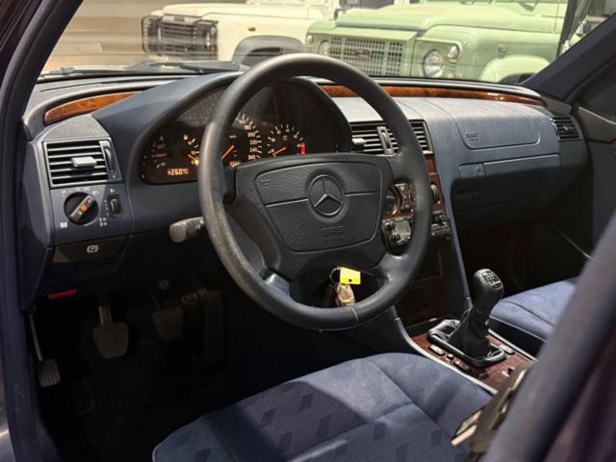 Mercedes-Benz Classe C 200 Kompressor cat Elegance (9)