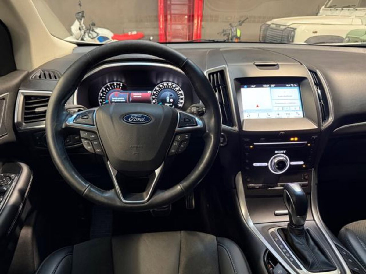 Ford Edge 2.0 TDCI 210 CV AWD S&S Powershift ST Line (12)