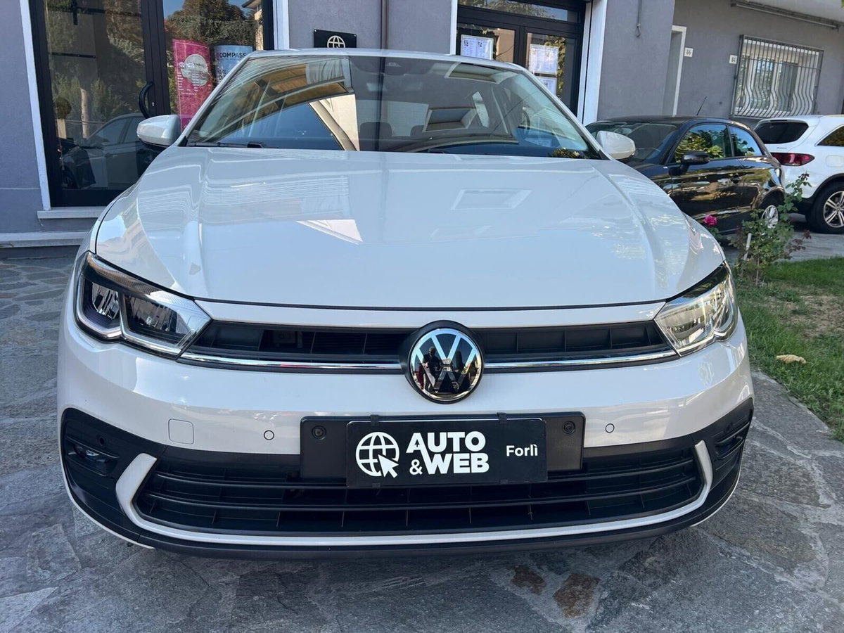 Volkswagen Polo 1.0 tsi Style 95cv (4)