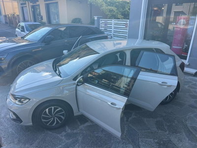 Volkswagen Polo 1.0 tsi Style 95cv (7)
