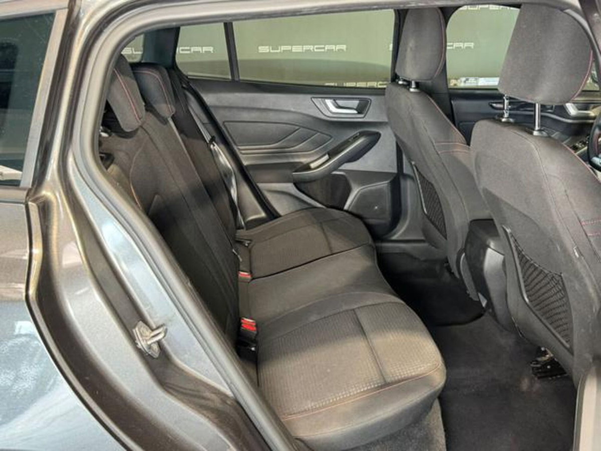 Ford Focus Station Wagon 1.5 EcoBlue 115 CV automatico SW ST-Line Design (13)