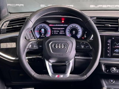 Audi Q3 35 2.0 tdi Identity Black s-tronic (11)