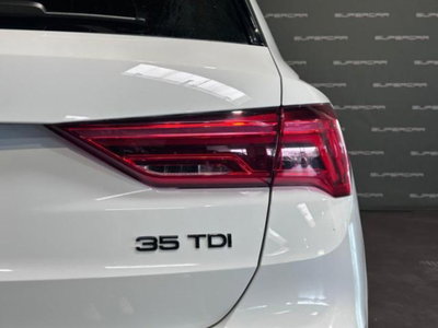 Audi Q3 35 2.0 tdi Identity Black s-tronic (6)
