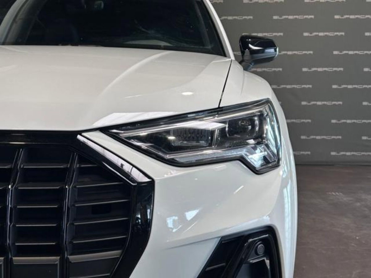 Audi Q3 35 2.0 tdi Identity Black s-tronic (7)