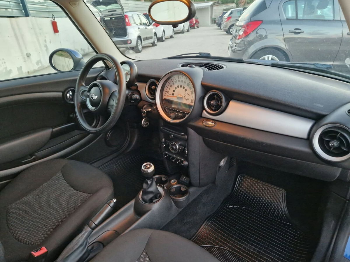 MINI Mini 1.6 16V One D (13)