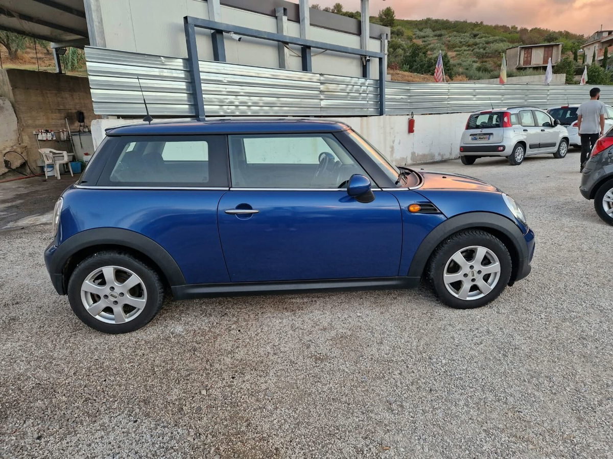 MINI Mini 1.6 16V One D (3)