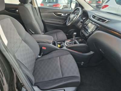 Nissan Qashqai 1.6 dCi 2WD Tekna (11)