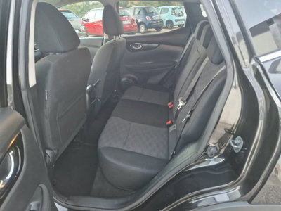 Nissan Qashqai 1.6 dCi 2WD Tekna (17)