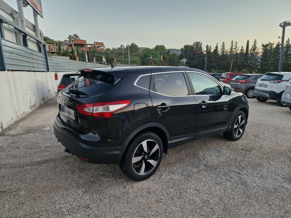 Nissan Qashqai 1.6 dCi 2WD Tekna (4)