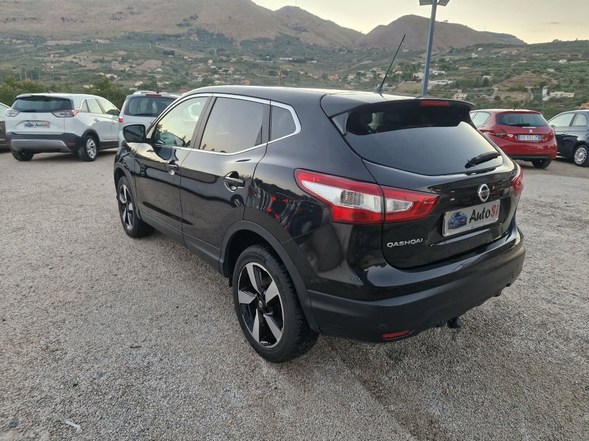 Nissan Qashqai 1.6 dCi 2WD Tekna (9)