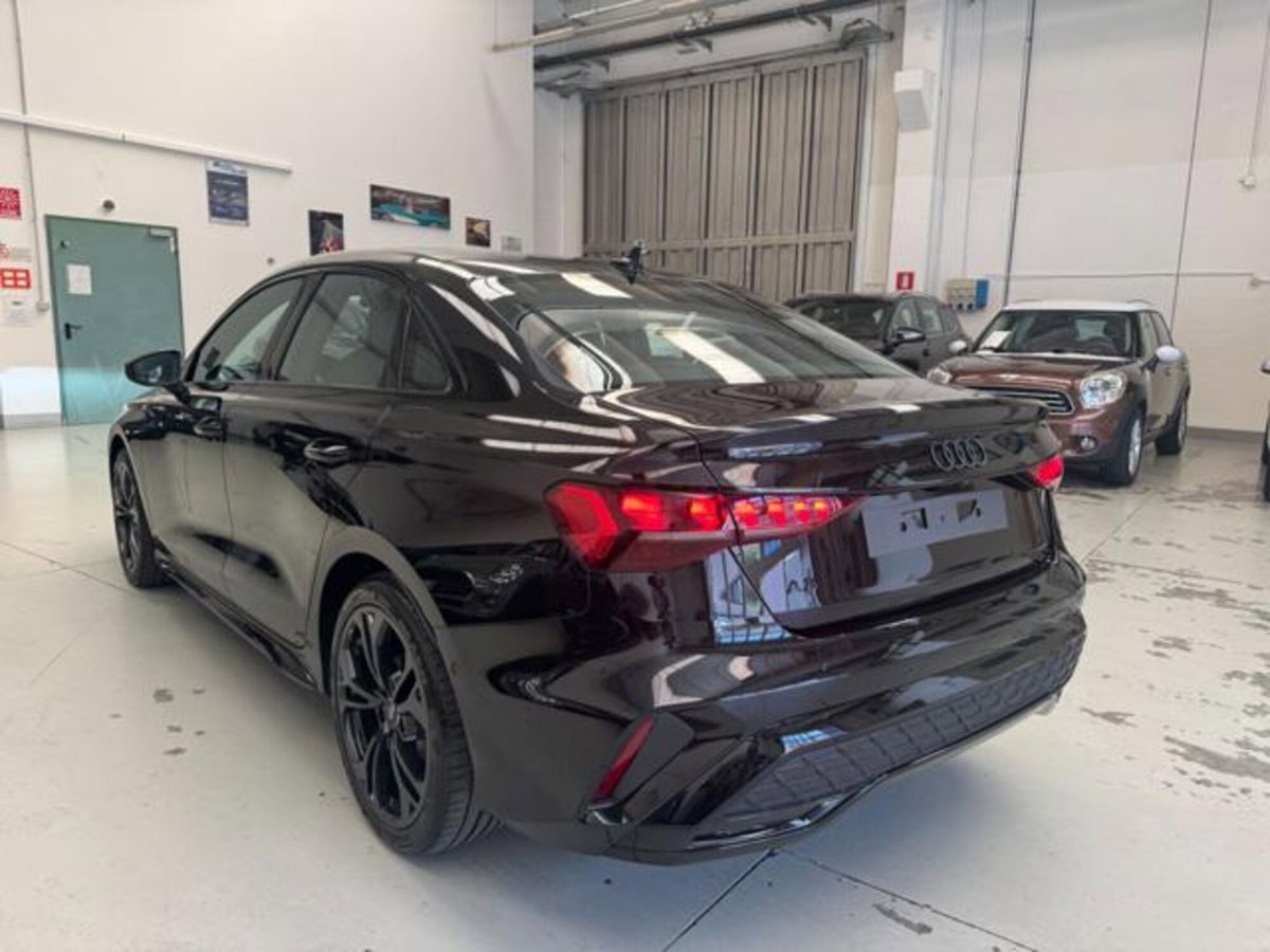 Audi A3 Sedan 35 TFSI S line edition (5)