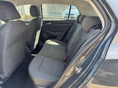 Volkswagen Golf Variant 2.0 TDI SCR DSG Life (8)