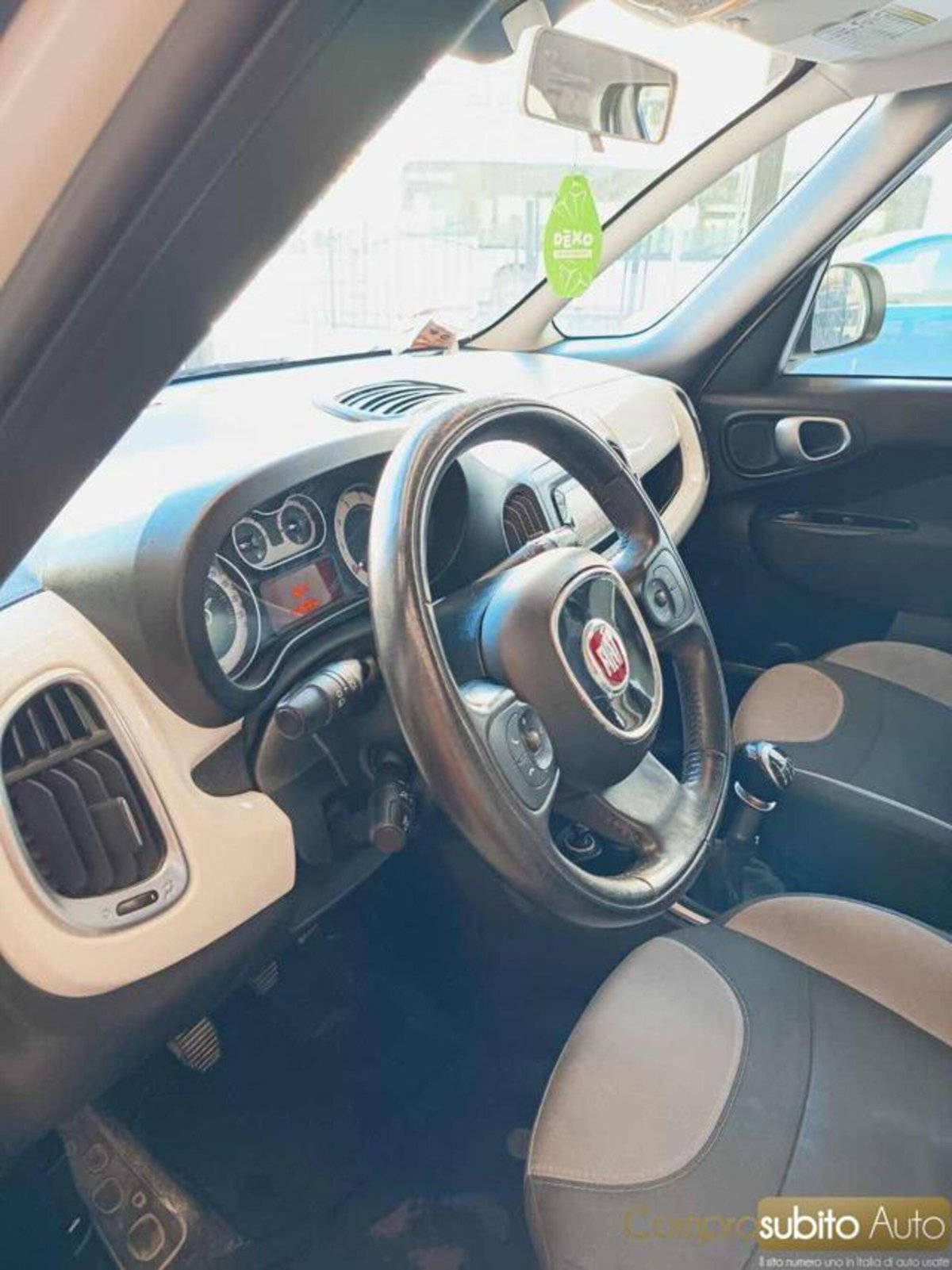 Fiat 500L 0.9 TwinAir Turbo Natural Power Urban (11)