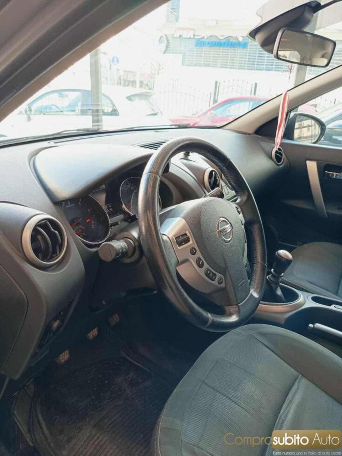 Nissan Qashqai 1.5 dCi DPF Tekna (12)