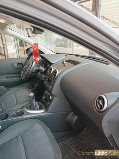 Nissan Qashqai 1.5 dCi DPF Tekna (9)
