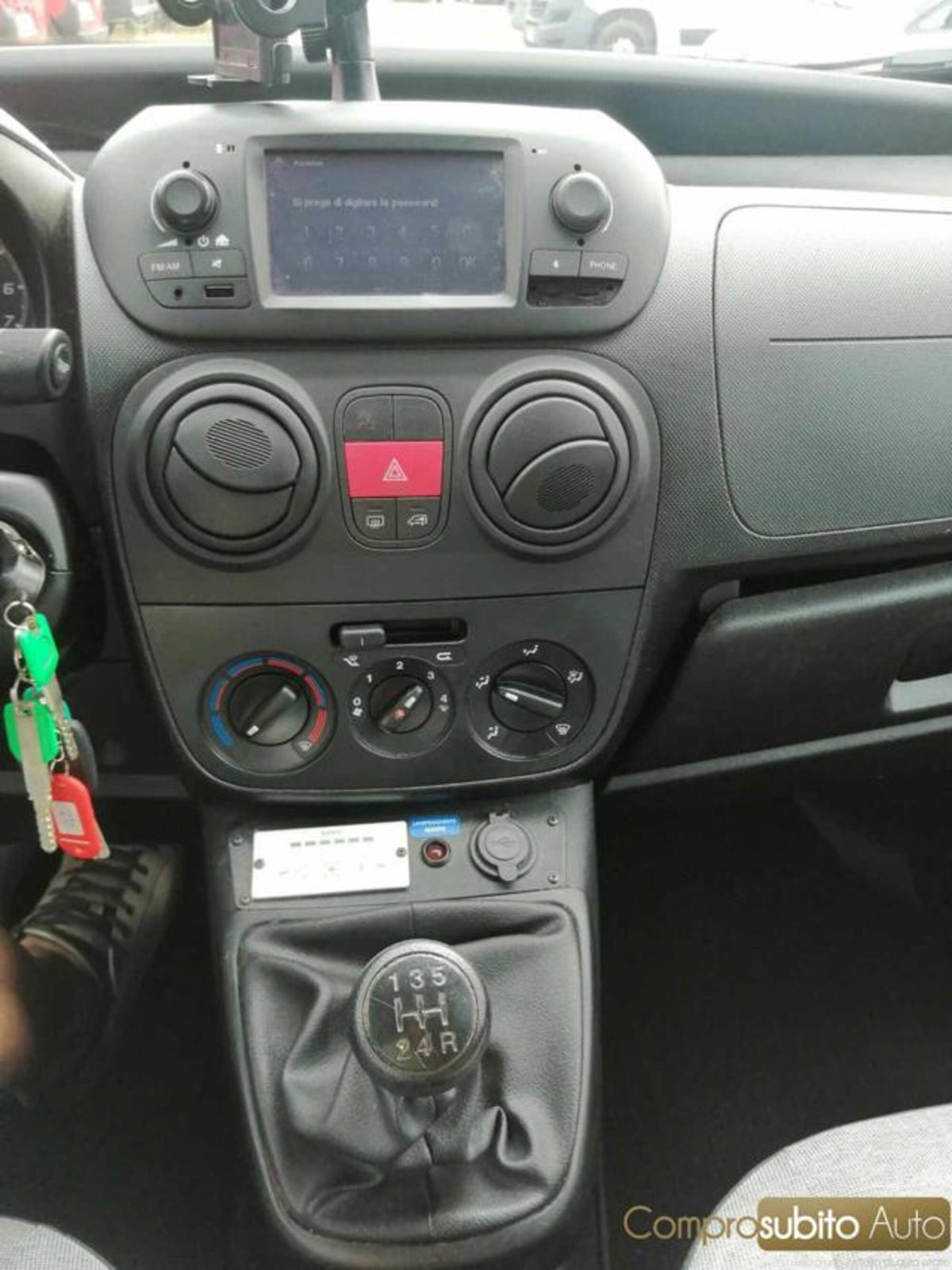 Fiat Fiorino 1.3 MJT 80CV Combinato (9)