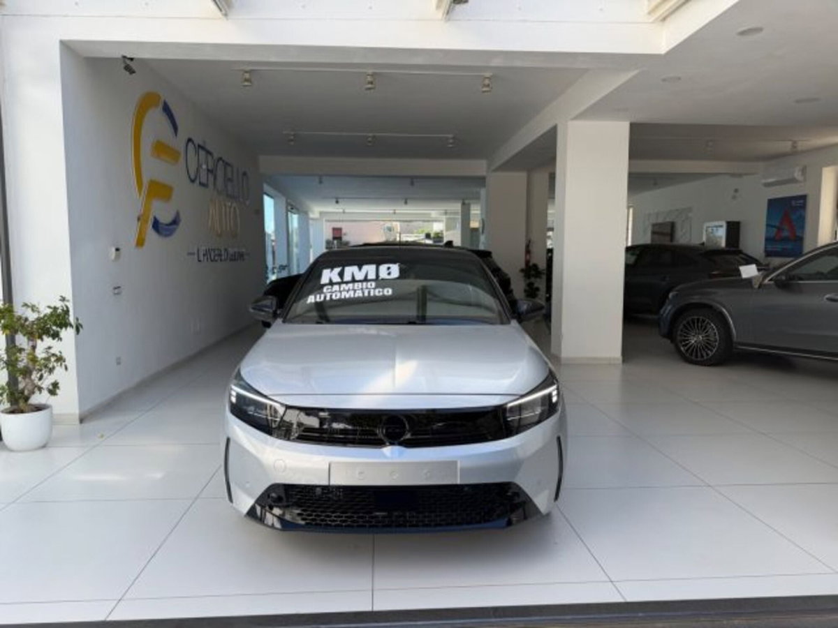 Opel Corsa 1.2 hybrid GS 100cv dct6 (4)