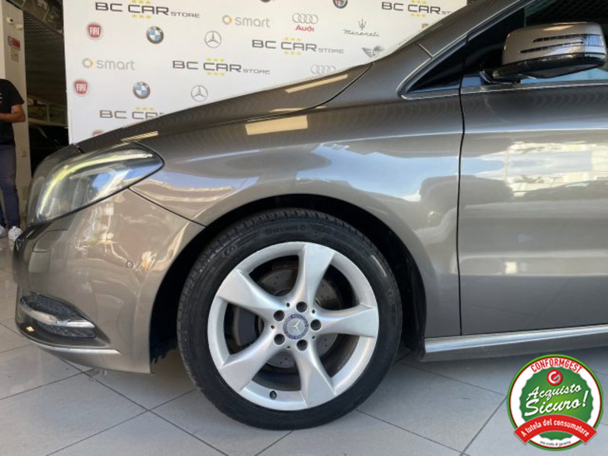 Mercedes-Benz Classe B 180 CDI BlueEFFICIENCY Executive (18)