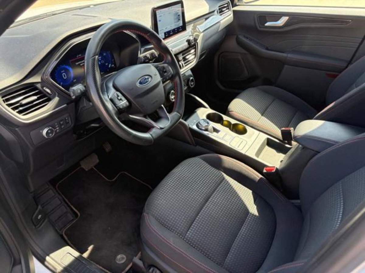 Ford Kuga 2.5 Full Hybrid 190 CV CVT 2WD ST-Line Design (12)