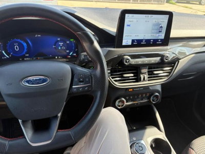 Ford Kuga 2.5 Full Hybrid 190 CV CVT 2WD ST-Line Design (16)
