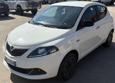 Lancia Ypsilon 1.0 FireFly 5 porte S&S Hybrid Gold Plus usata
