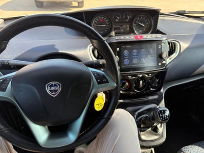 Lancia Ypsilon 1.0 FireFly 5 porte S&S Hybrid Gold Plus (14)