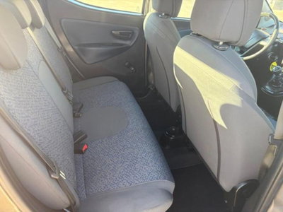 Lancia Ypsilon 1.0 FireFly 5 porte S&S Hybrid Ecochic Gold (13)