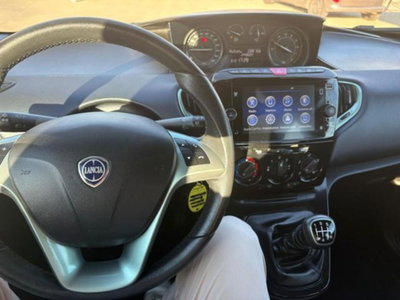 Lancia Ypsilon 1.0 FireFly 5 porte S&S Hybrid Ecochic Gold (14)